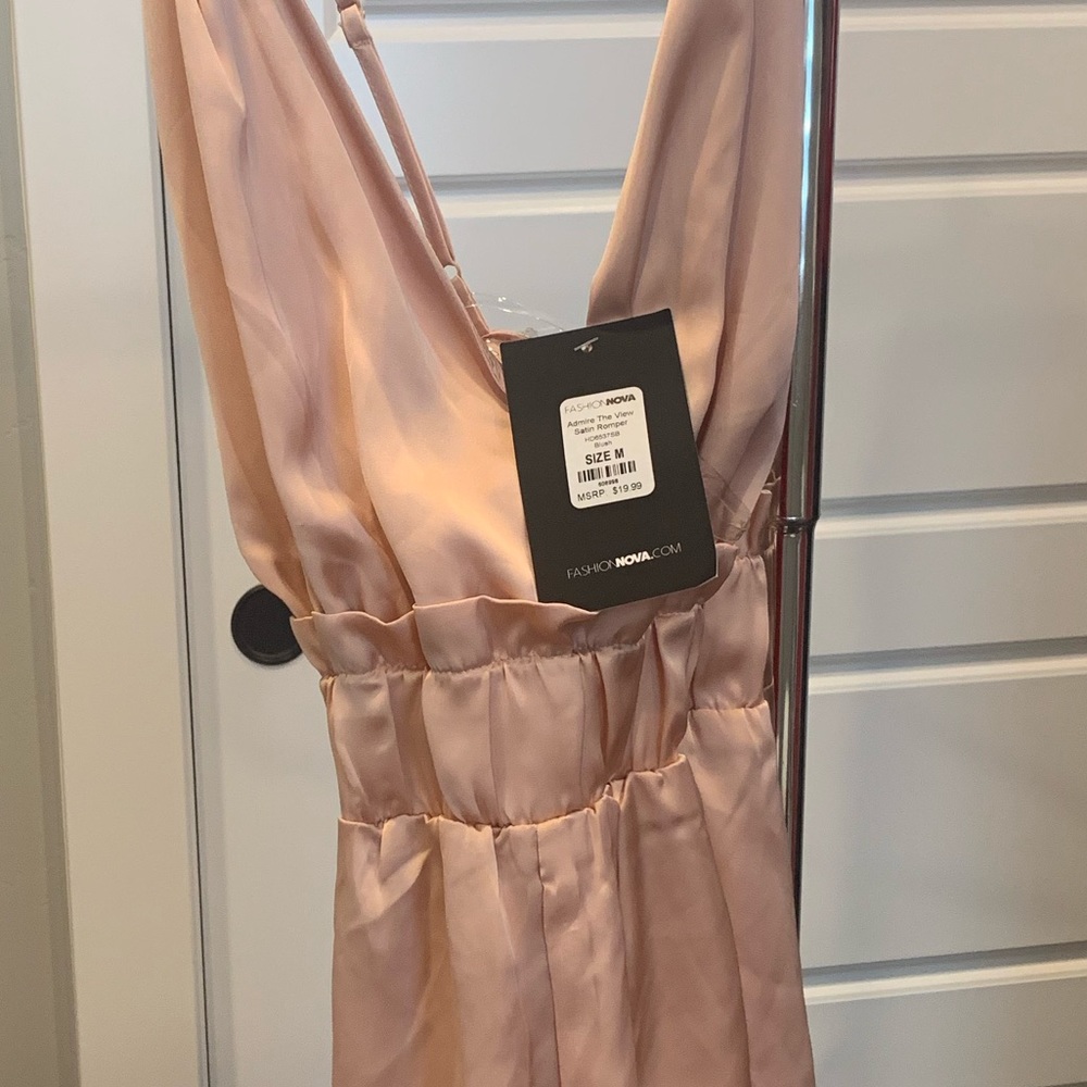 Backless romper - Picture 5 of 5